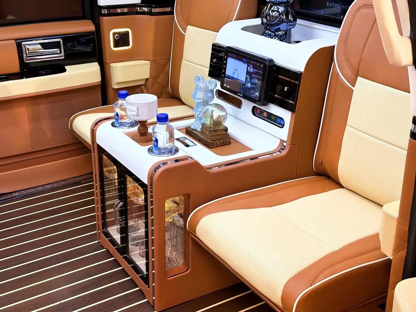 Navigator 2015 3.5T Automatic — миниатюра 23