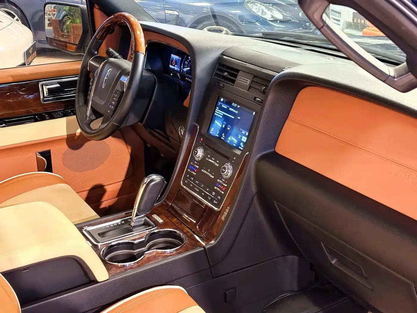 Navigator 2015 3.5T Automatic — миниатюра 25