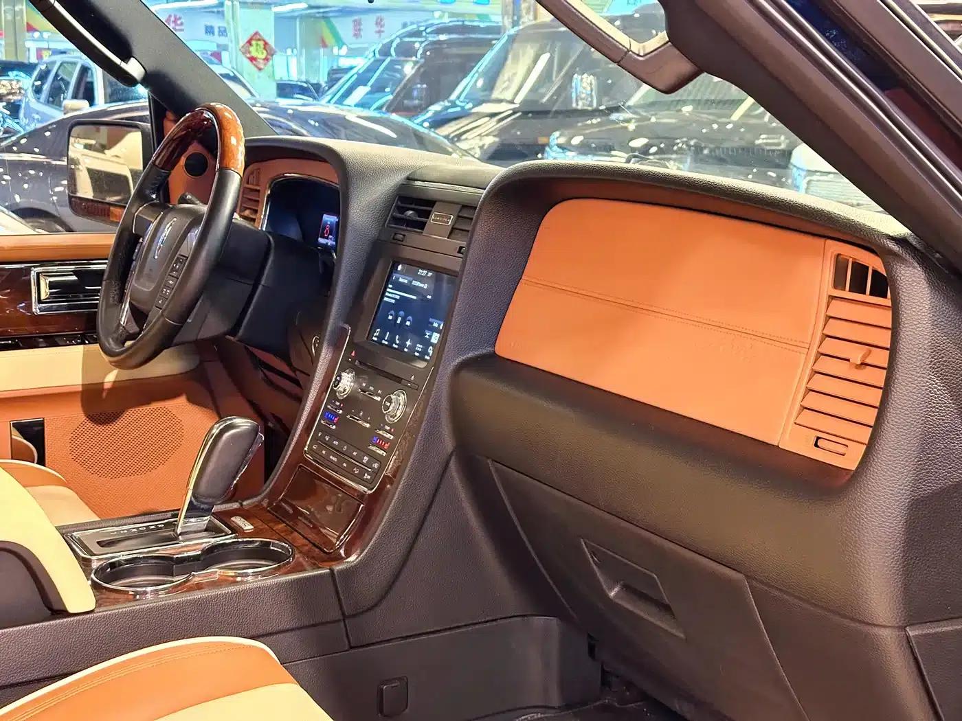 Navigator 2015 3.5T Automatic — миниатюра 27