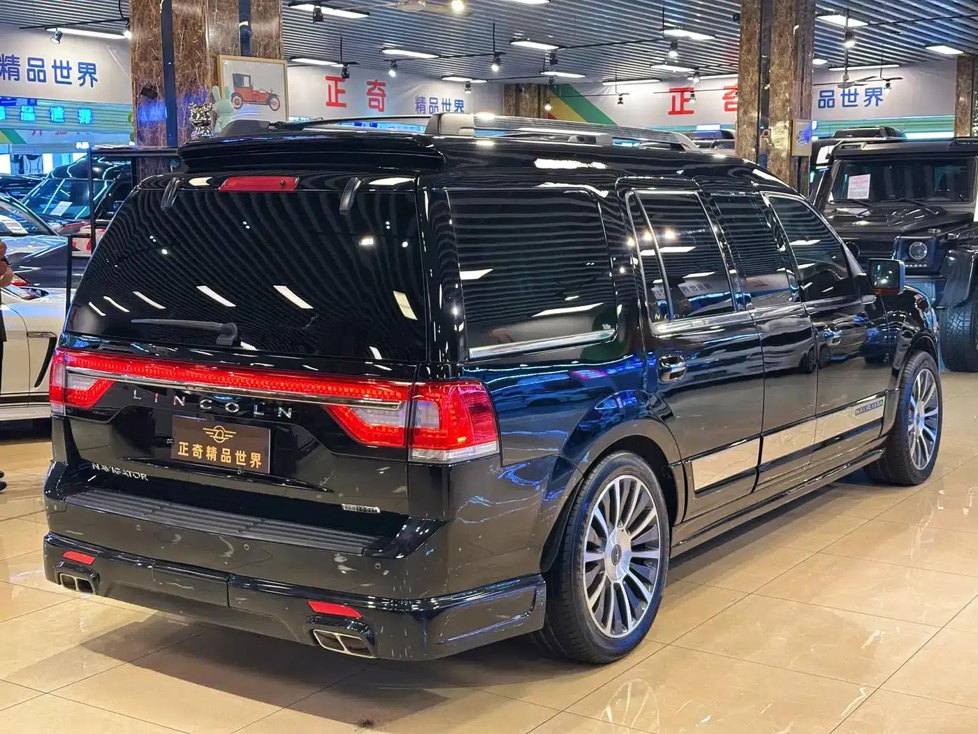 Navigator 2015 3.5T Automatic — миниатюра 4