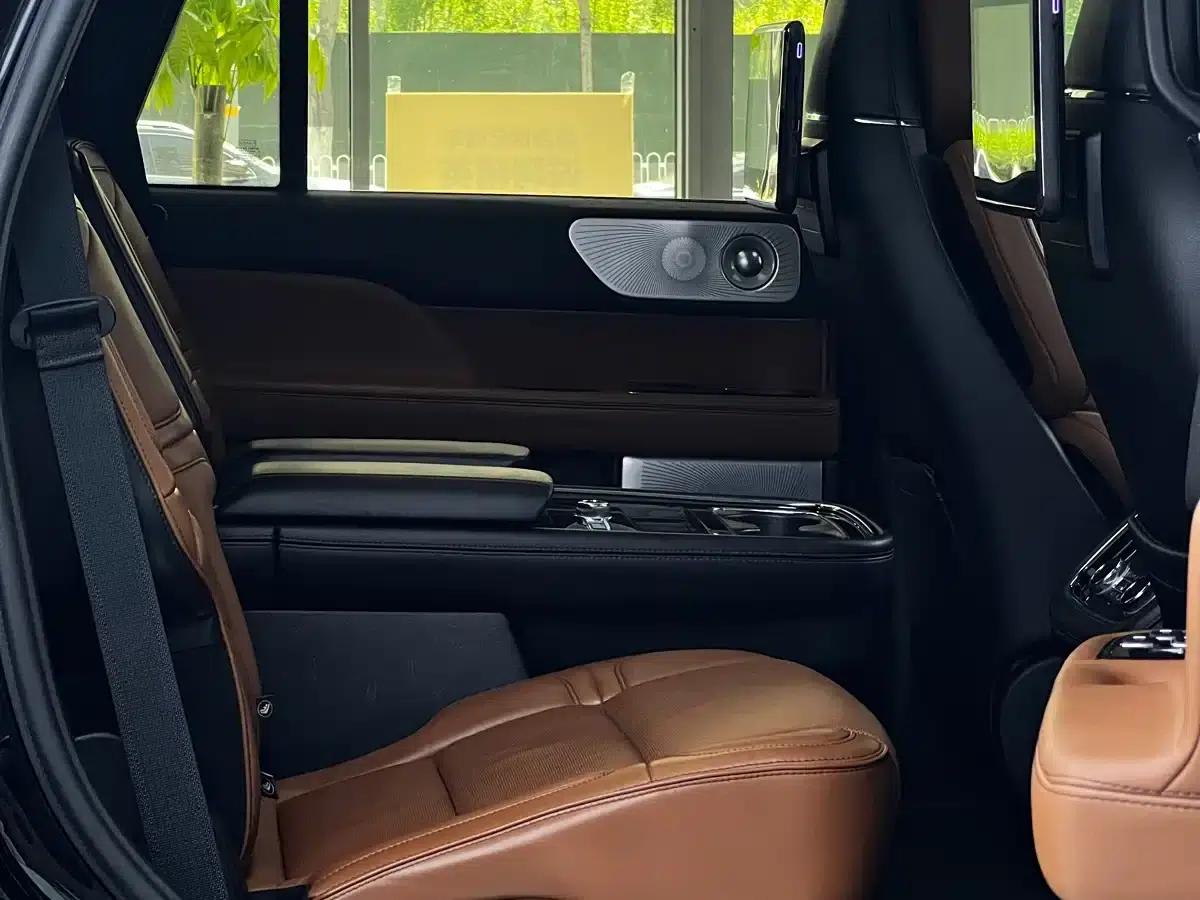 Navigator 2019 3.5T Premium Edition (China VI Emission Standard) — миниатюра 14