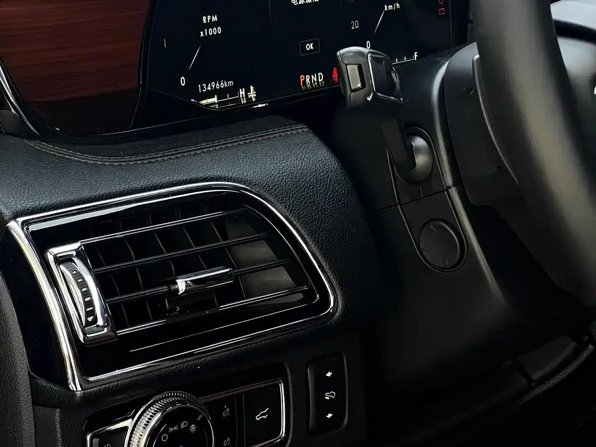 Navigator 2019 3.5T Premium Edition (China VI Emission Standard) — миниатюра 17
