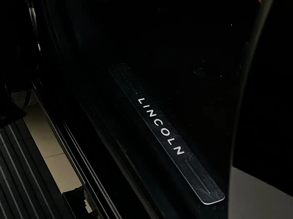 Navigator 2019 3.5T Premium Edition (China VI Emission Standard) — миниатюра 18