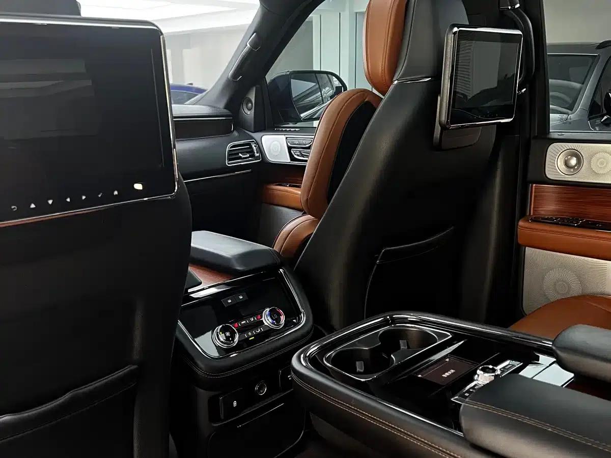 Navigator 2019 3.5T Premium Edition (China VI Emission Standard) — миниатюра 24