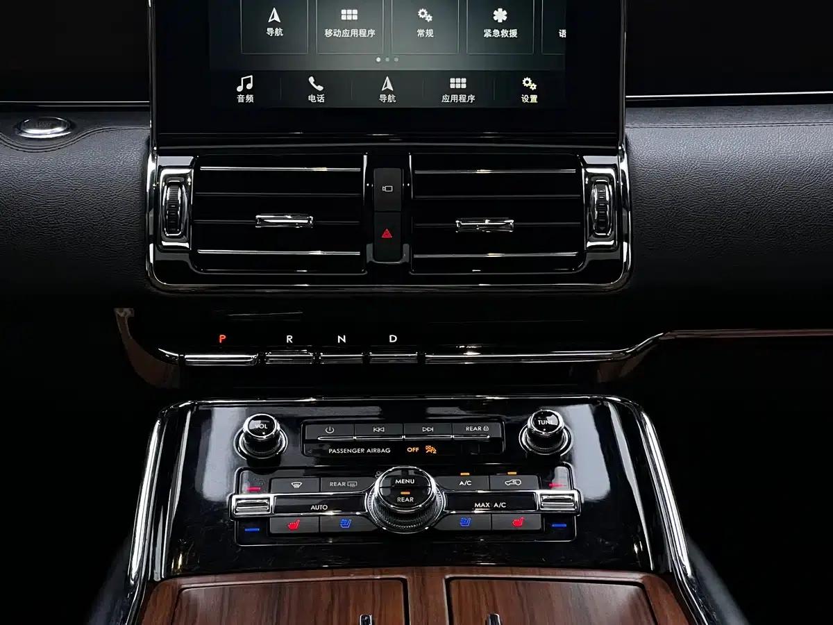 Navigator 2019 3.5T Premium Edition (China VI Emission Standard) — миниатюра 25