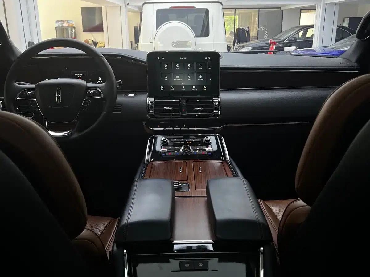 Navigator 2019 3.5T Premium Edition (China VI Emission Standard) — миниатюра 26