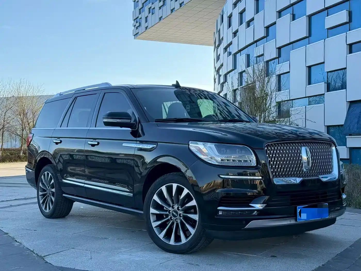 Navigator 2018 3.5T Premium Edition (National V Emission Standard) — миниатюра 3