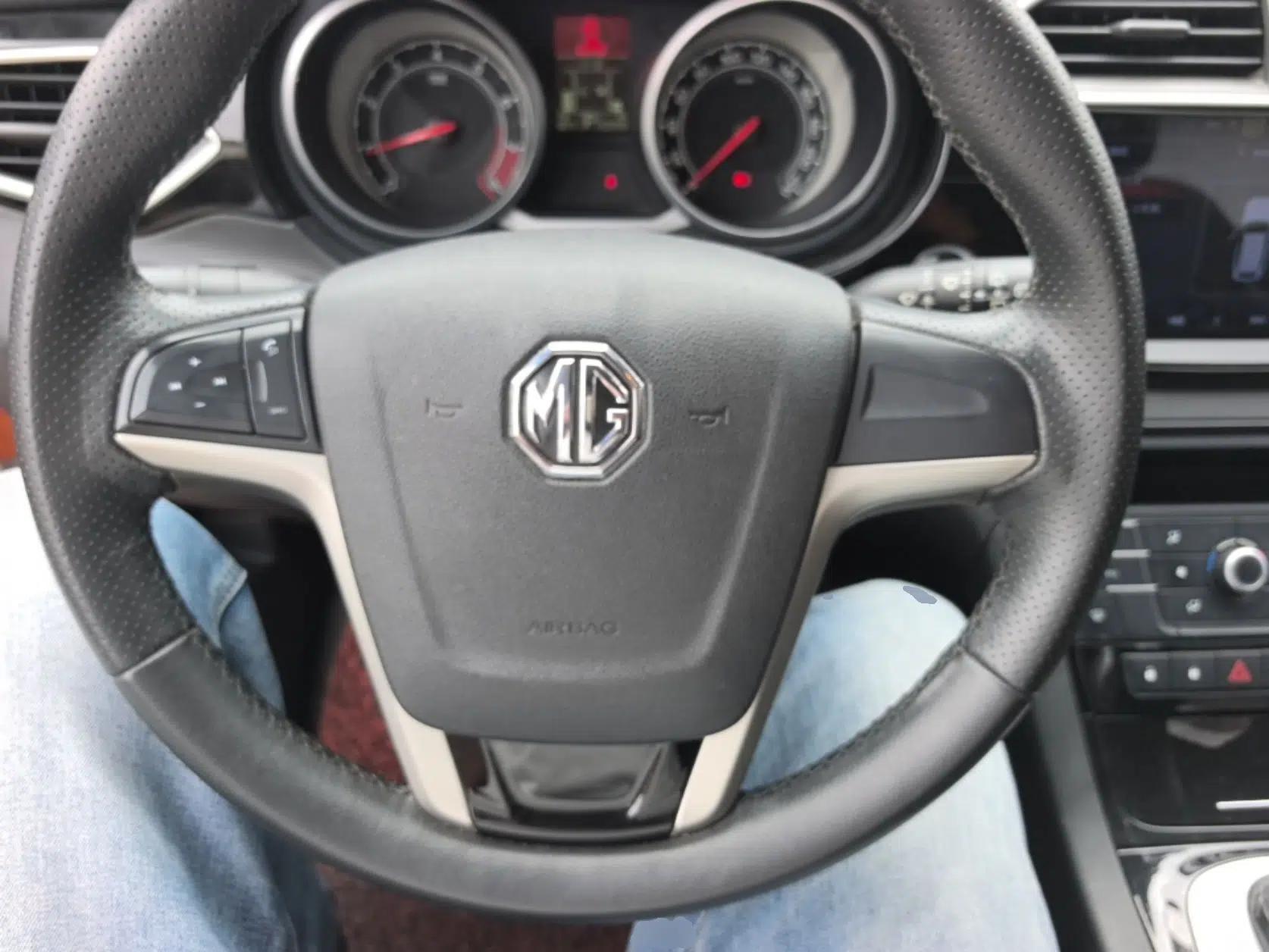 MG GS 2015 2.0TGI TST Luxury Edition — миниатюра 14