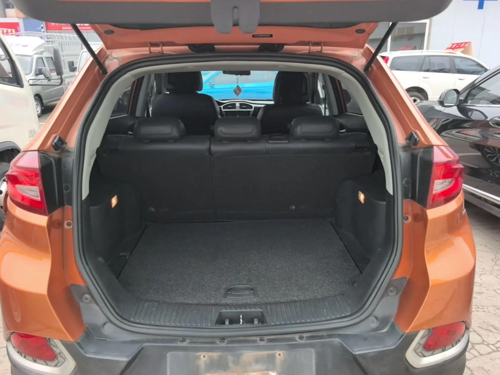 MG GS 2015 2.0TGI TST Luxury Edition — миниатюра 22