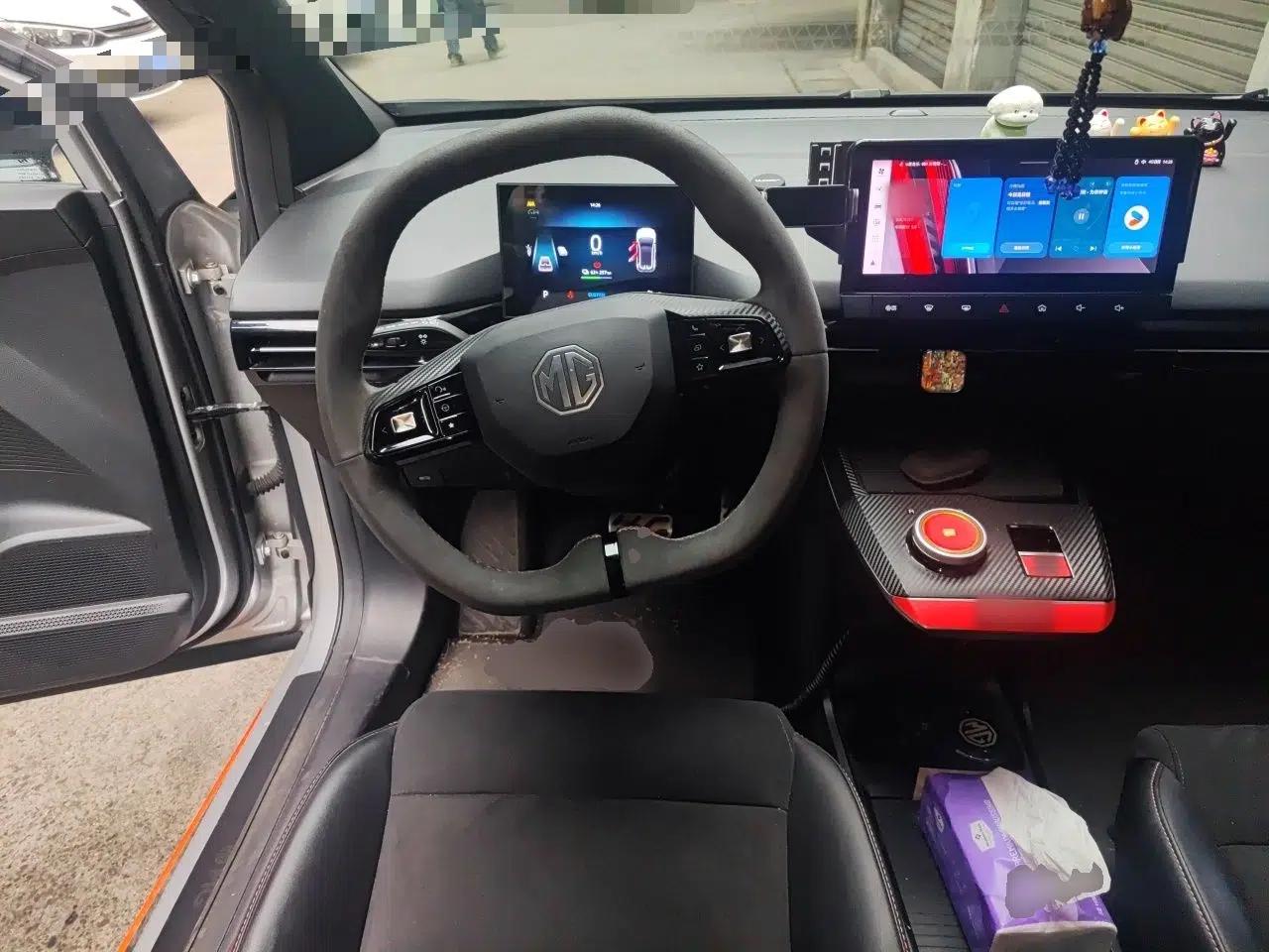 MG 4 EV 2022 460 km All-Wheel-Drive Performance Version — миниатюра 11