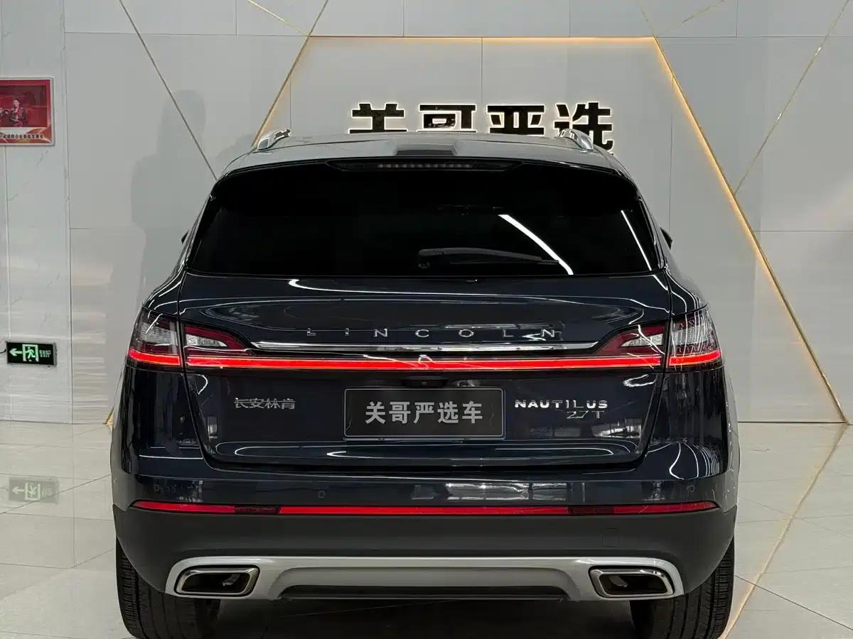 Navigator 2022 2.7T 4WD Premium Edition — миниатюра 5