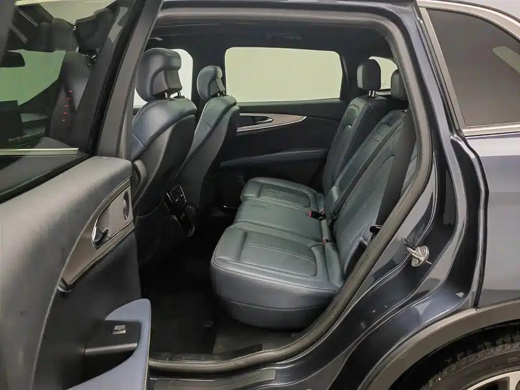 Navigator 2021 2.7T AWD Premium Edition — миниатюра 15