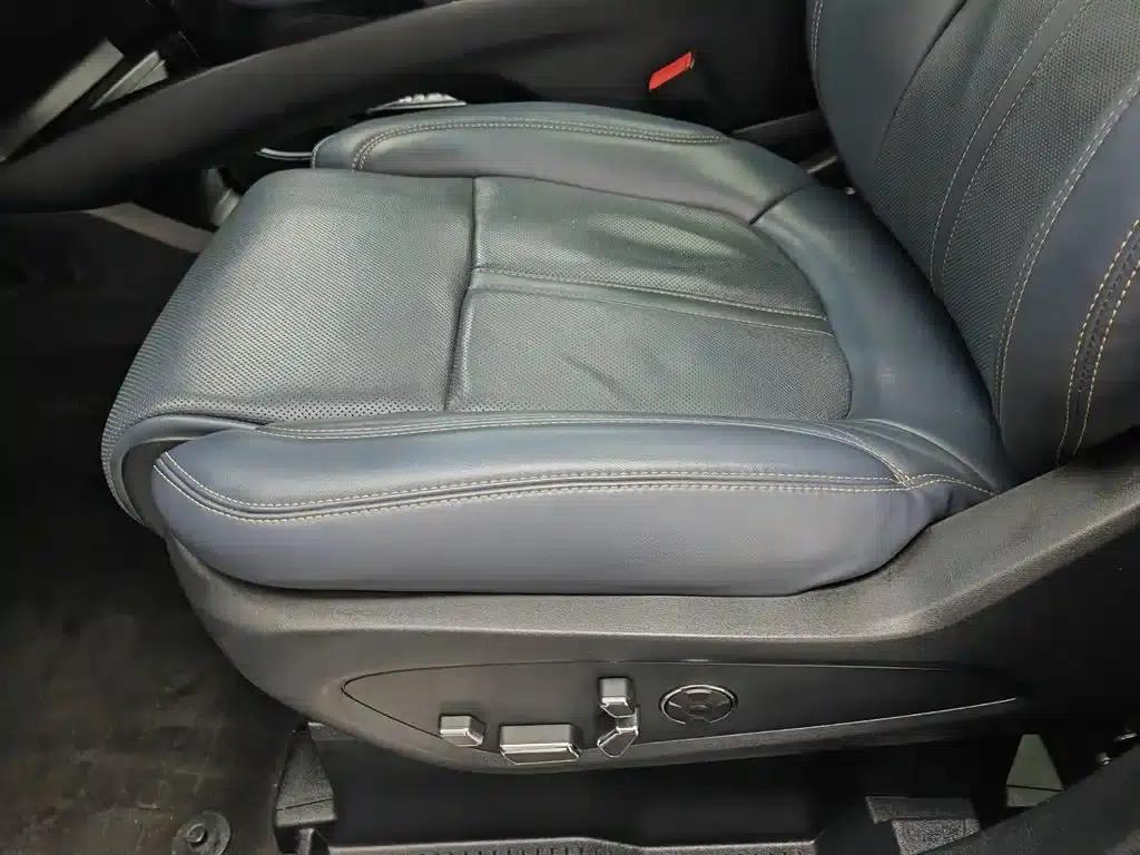 Navigator 2021 2.7T AWD Premium Edition — миниатюра 20