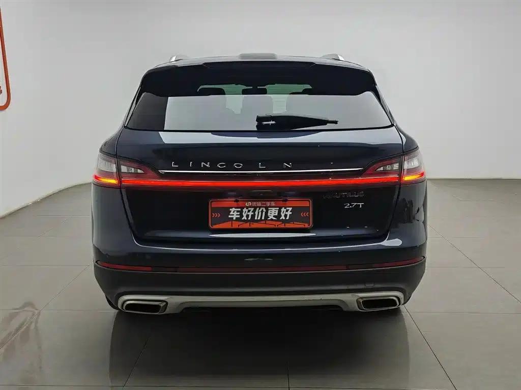 Navigator 2021 2.7T AWD Premium Edition — миниатюра 4