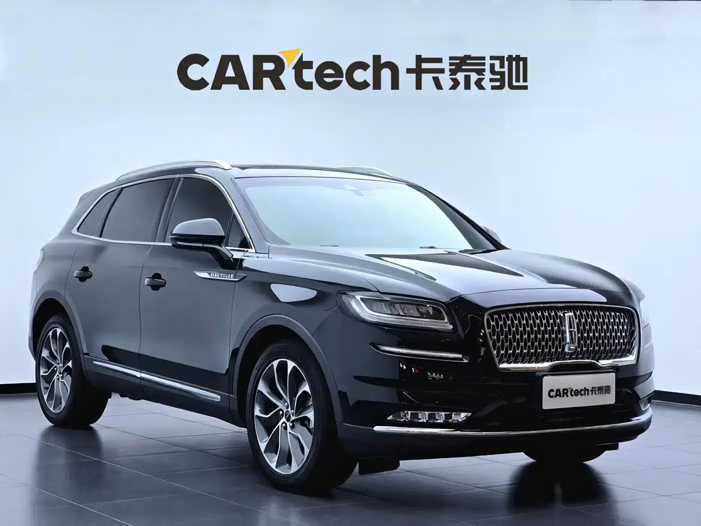 Navigator 2021 2.0T AWD Premium Edition — миниатюра 3
