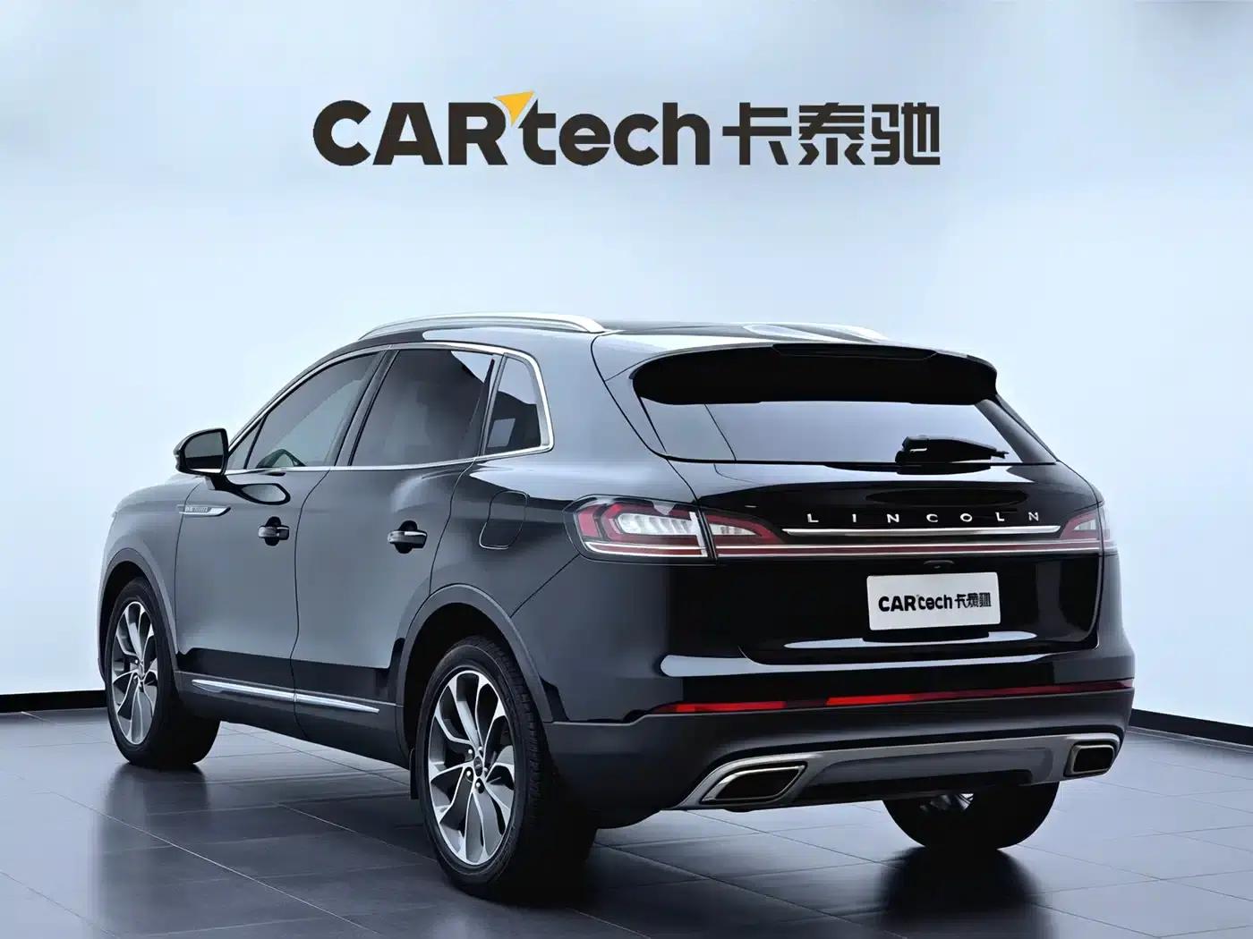 Navigator 2021 2.0T AWD Premium Edition — миниатюра 6