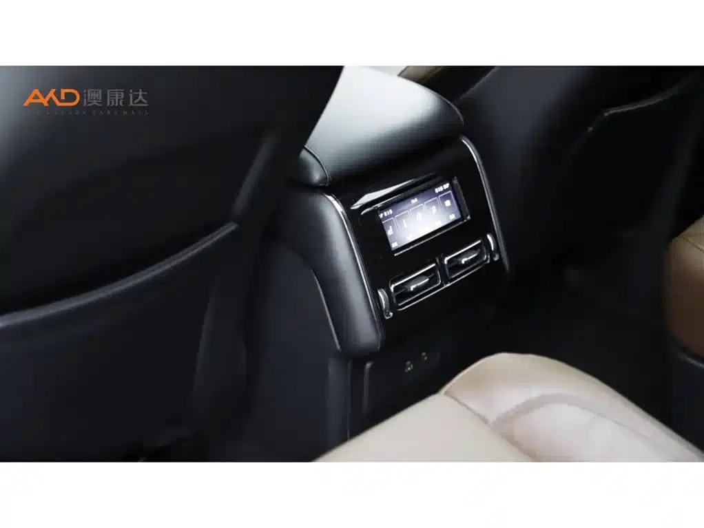 Aviator / 3.0T / 2023 / V6 AWD Premium Cruiser Edition (6 Seats) — миниатюра 10