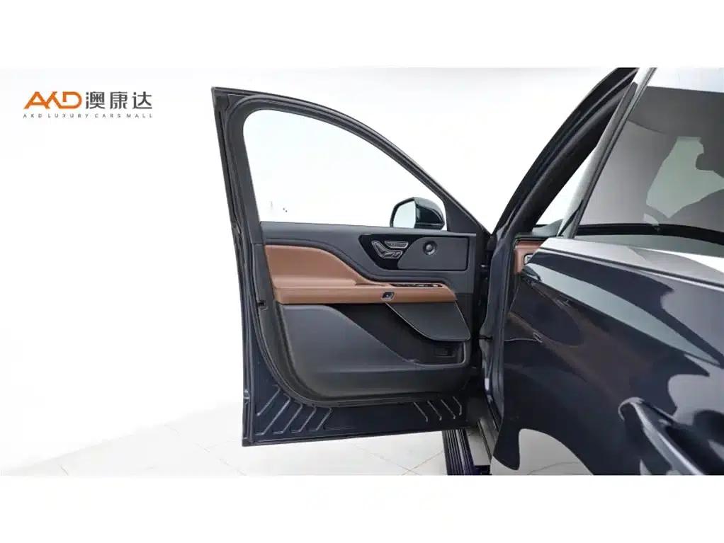 2020 Aviator 3.0T V6 AWD Premium Edition — миниатюра 11