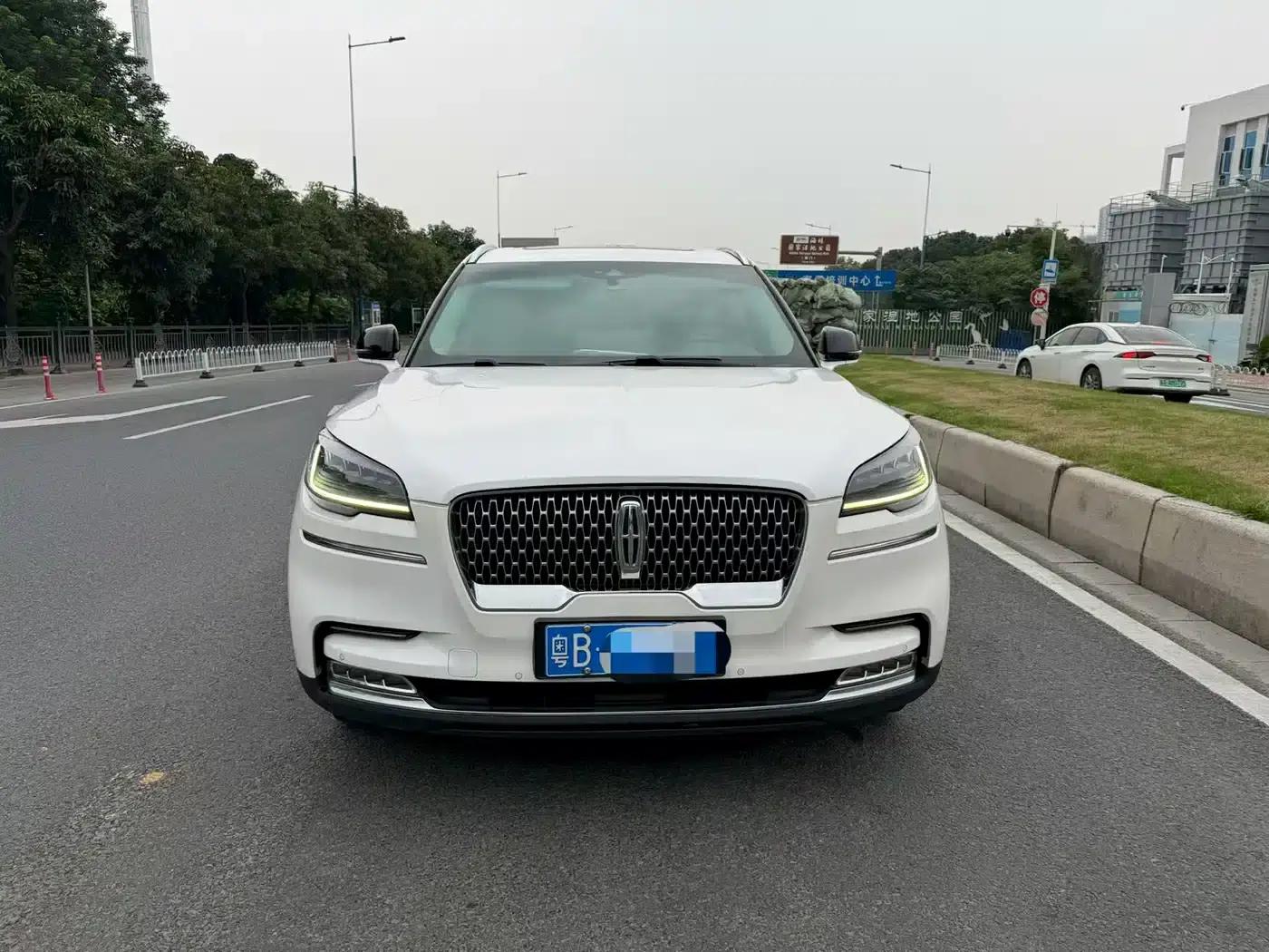 2021 Aviator 3.0T V6 AWD Premium Edition — миниатюра 2
