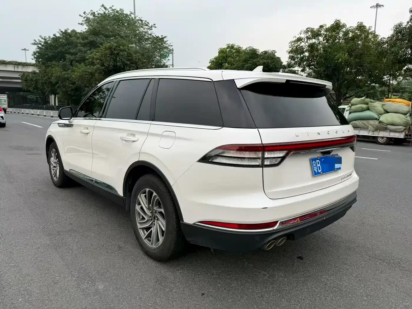 2021 Aviator 3.0T V6 AWD Premium Edition — миниатюра 5
