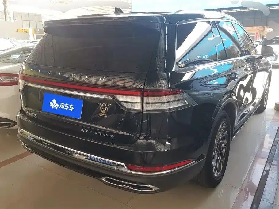 2022 Aviator 3.0T V6 AWD Premium Edition — миниатюра 3
