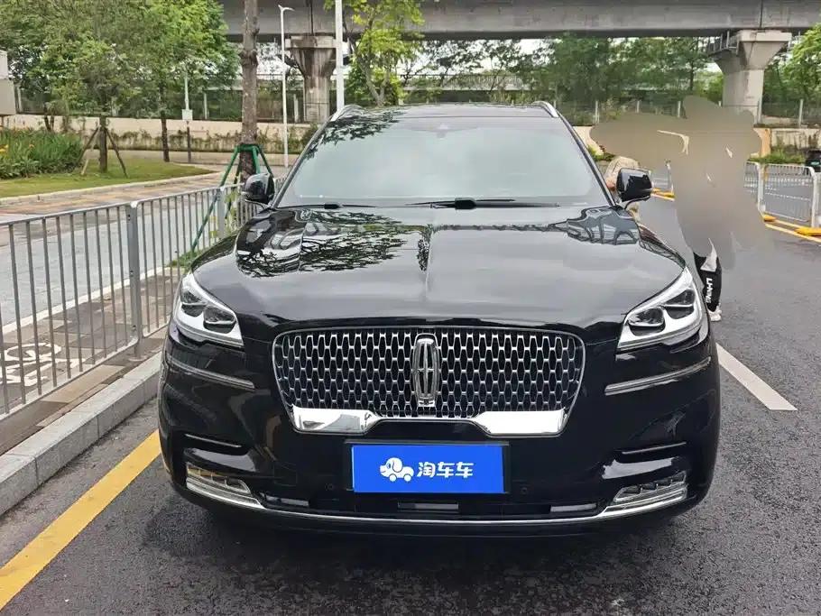 2020 Aviator 3.0T V6 AWD Executive Edition — миниатюра 2
