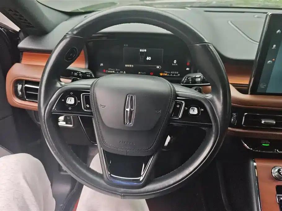 2020 Aviator 3.0T V6 AWD Executive Edition — миниатюра 15
