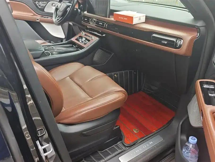 2020 Aviator 3.0T V6 AWD Executive Edition — миниатюра 8