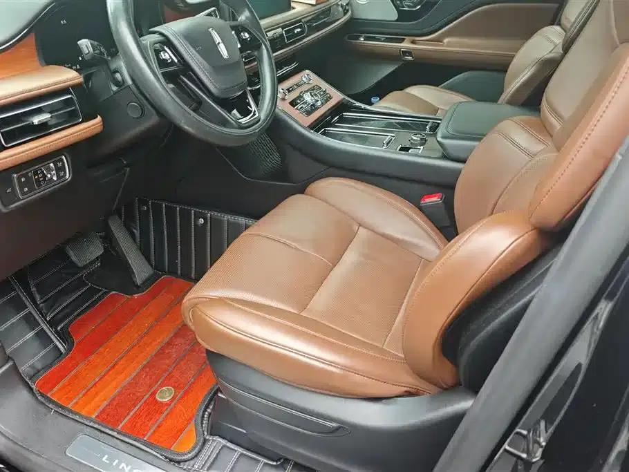 2020 Aviator 3.0T V6 AWD Executive Edition — миниатюра 9