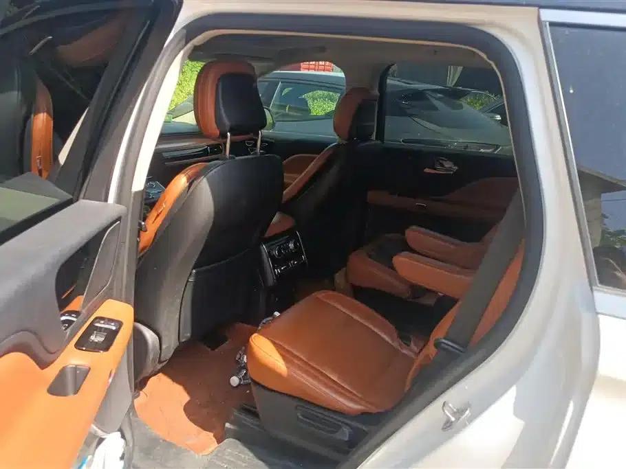 2021 Aviator 3.0T V6 AWD Premium Edition — миниатюра 11