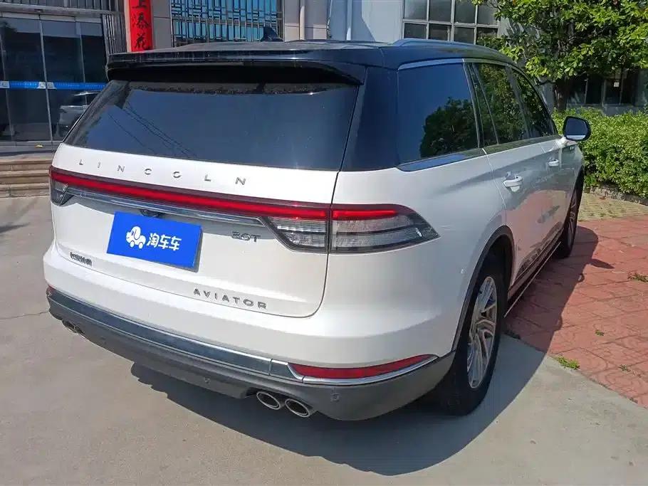 2021 Aviator 3.0T V6 AWD Premium Edition — миниатюра 3