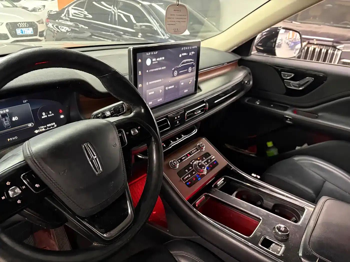 2020 Aviator 3.0T V6 AWD Premium Edition — миниатюра 6
