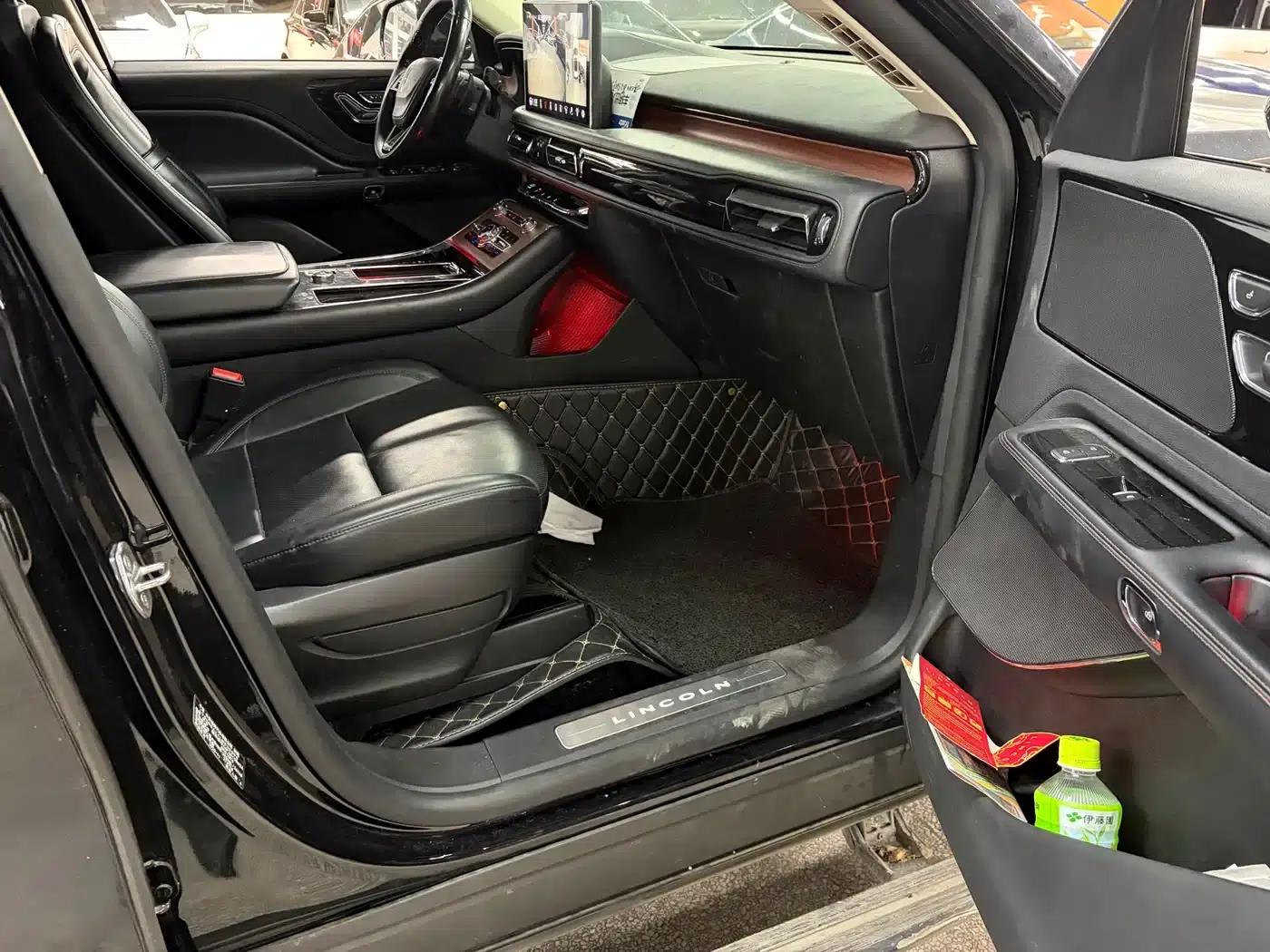 2020 Aviator 3.0T V6 AWD Premium Edition — миниатюра 7