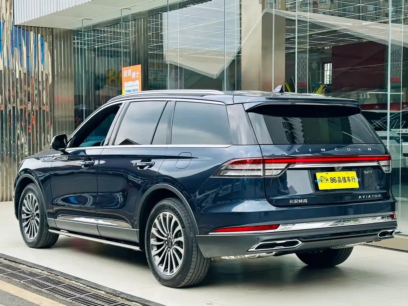 2023 Aviator 3.0T V6 AWD Premium Cruiser (6-seater) — миниатюра 4