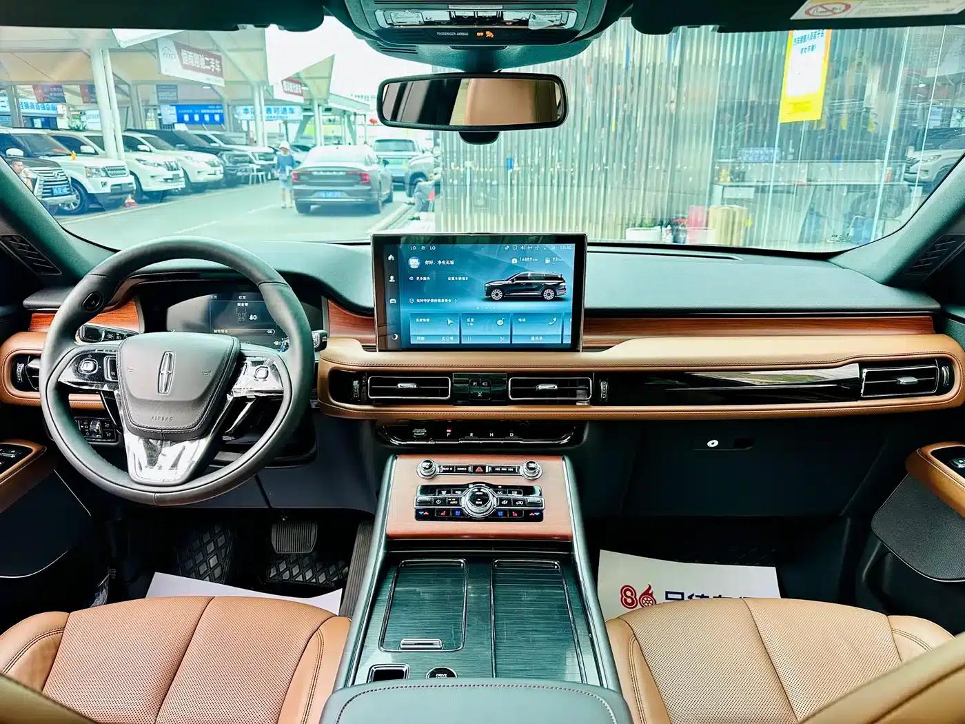 2023 Aviator 3.0T V6 AWD Premium Cruiser (6-seater) — миниатюра 6