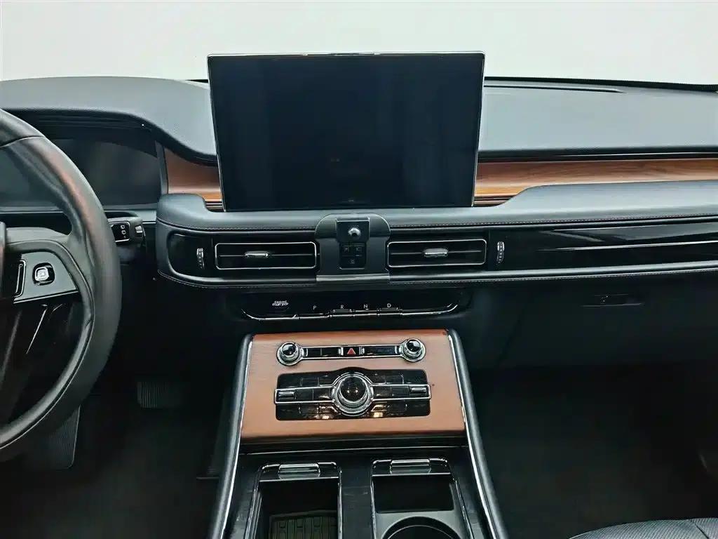 2022 Aviator 3.0T V6 AWD Premium Edition — миниатюра 12