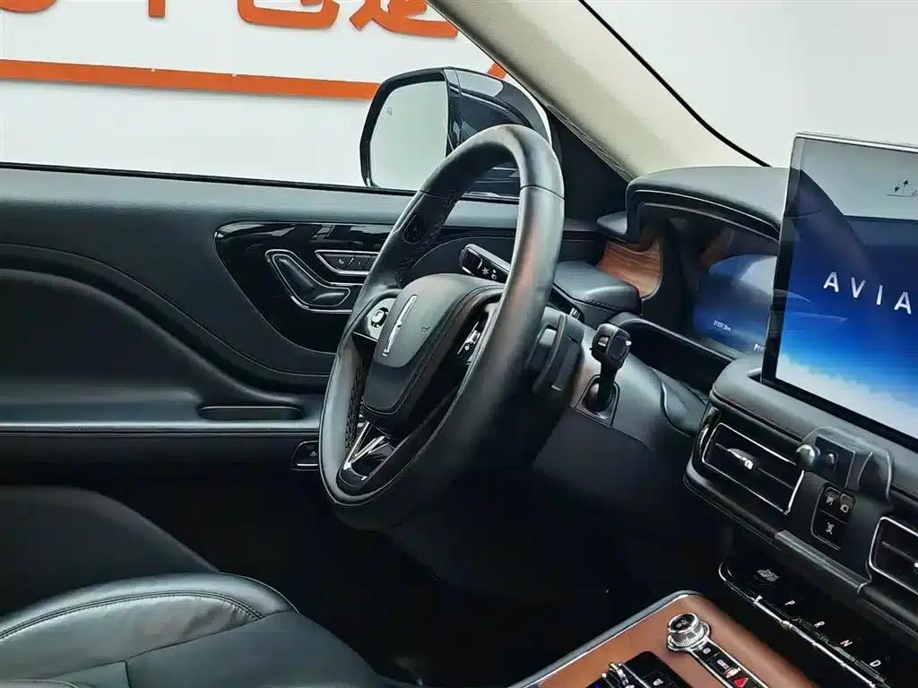 2022 Aviator 3.0T V6 AWD Premium Edition — миниатюра 22