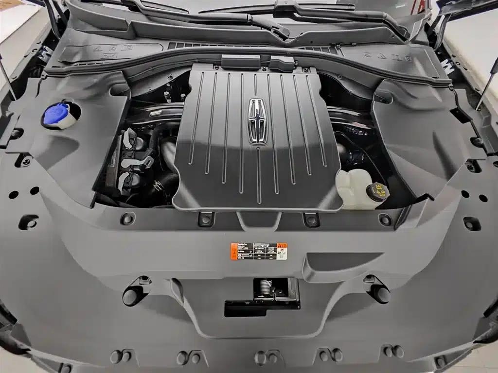 2022 Aviator 3.0T V6 AWD Premium Edition — миниатюра 6