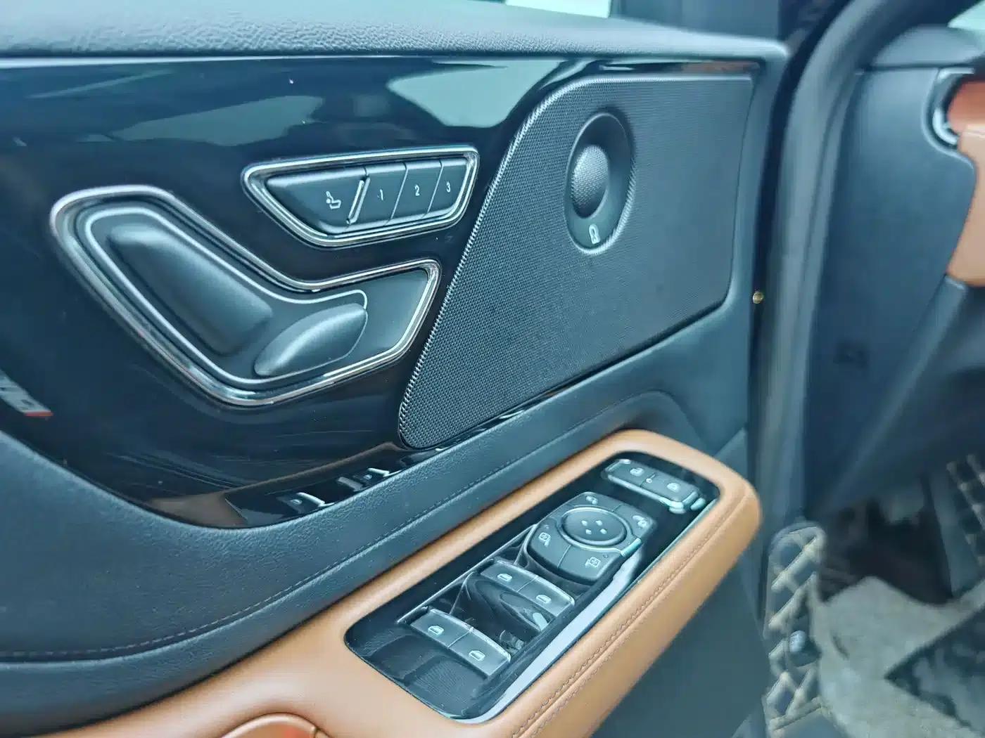 2023 Aviator 3.0T V6 AWD Premium Cruiser (6-seater) — миниатюра 14