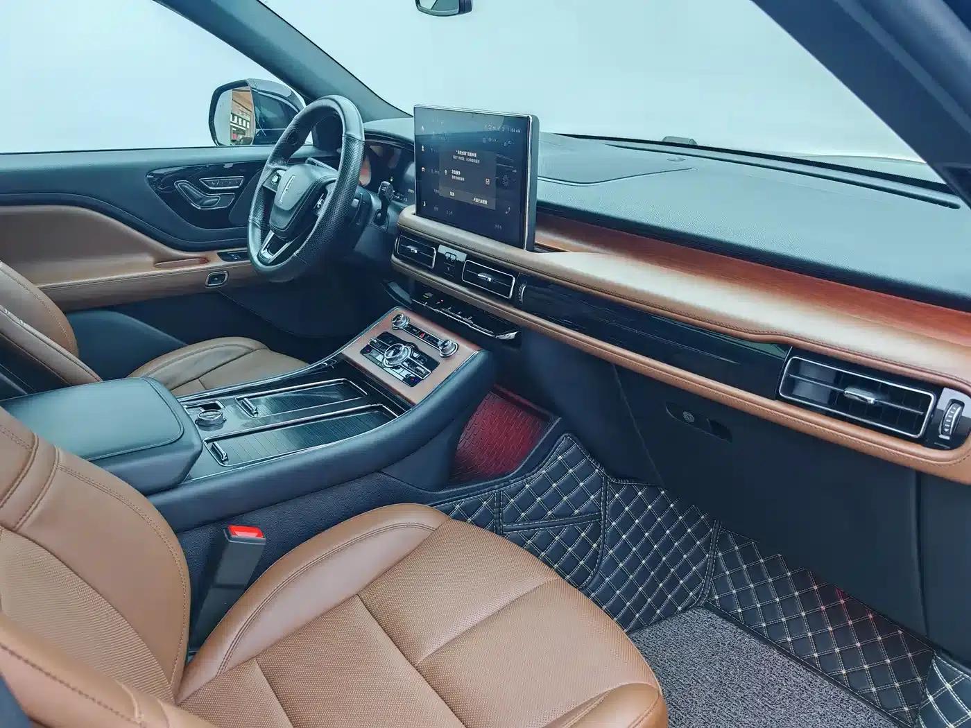 2023 Aviator 3.0T V6 AWD Premium Cruiser (6-seater) — миниатюра 15