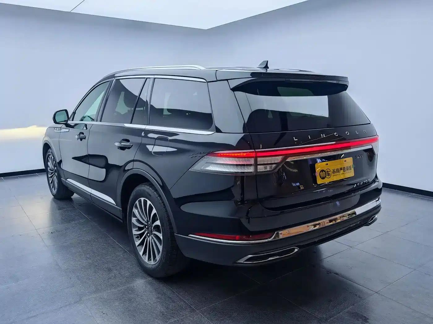 2023 Aviator 3.0T V6 AWD Premium Cruiser (6-seater) — миниатюра 4