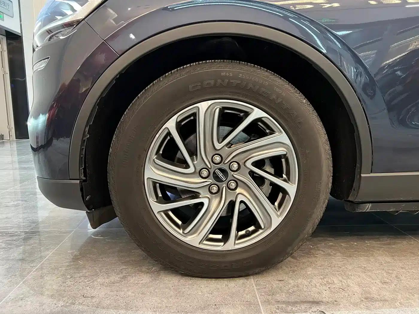2020 Aviator 3.0T V6 AWD Premium Edition — миниатюра 22