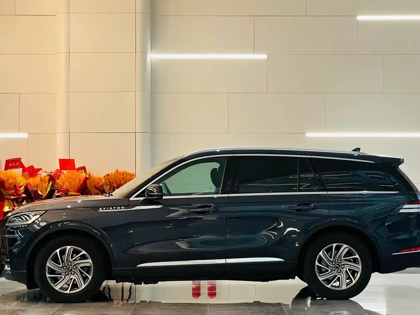 2020 Aviator 3.0T V6 AWD Premium Edition — миниатюра 4