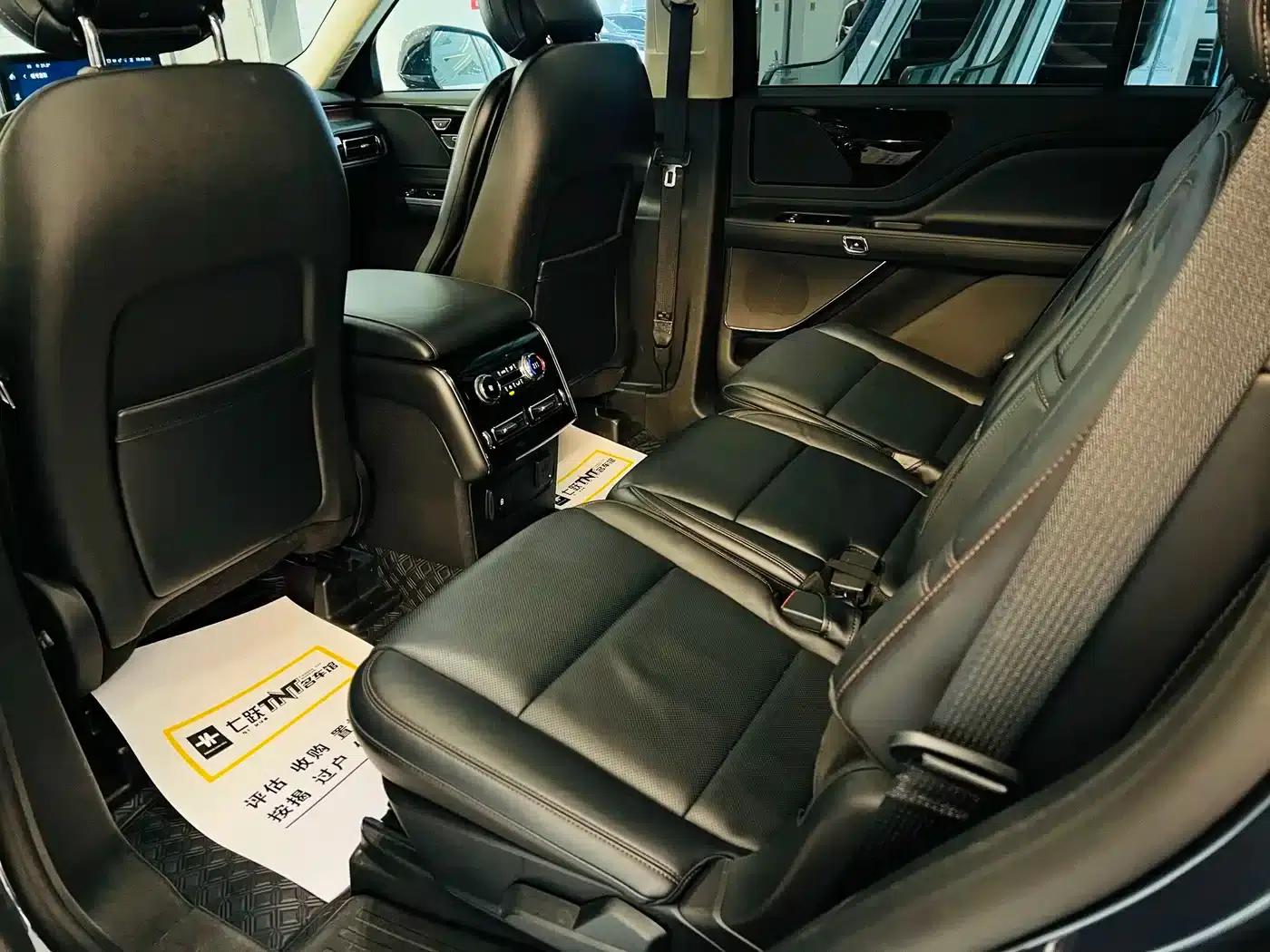 2020 Aviator 3.0T V6 AWD Premium Edition — миниатюра 6