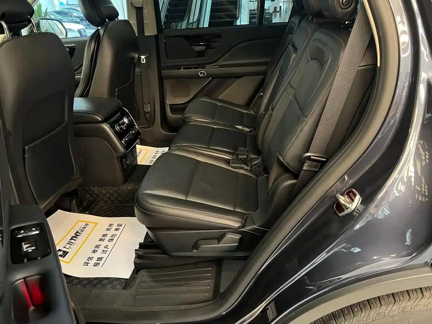 2020 Aviator 3.0T V6 AWD Premium Edition — миниатюра 8