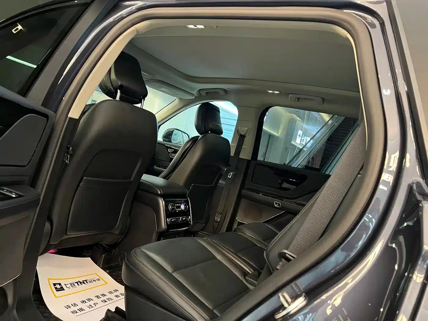 2020 Aviator 3.0T V6 AWD Premium Edition — миниатюра 10