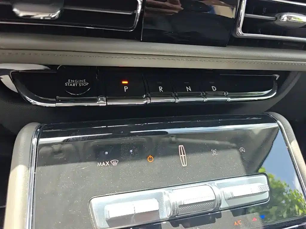 2024 Aviator 3.0T V6 AWD Elegant Edition (6-seater) — миниатюра 21