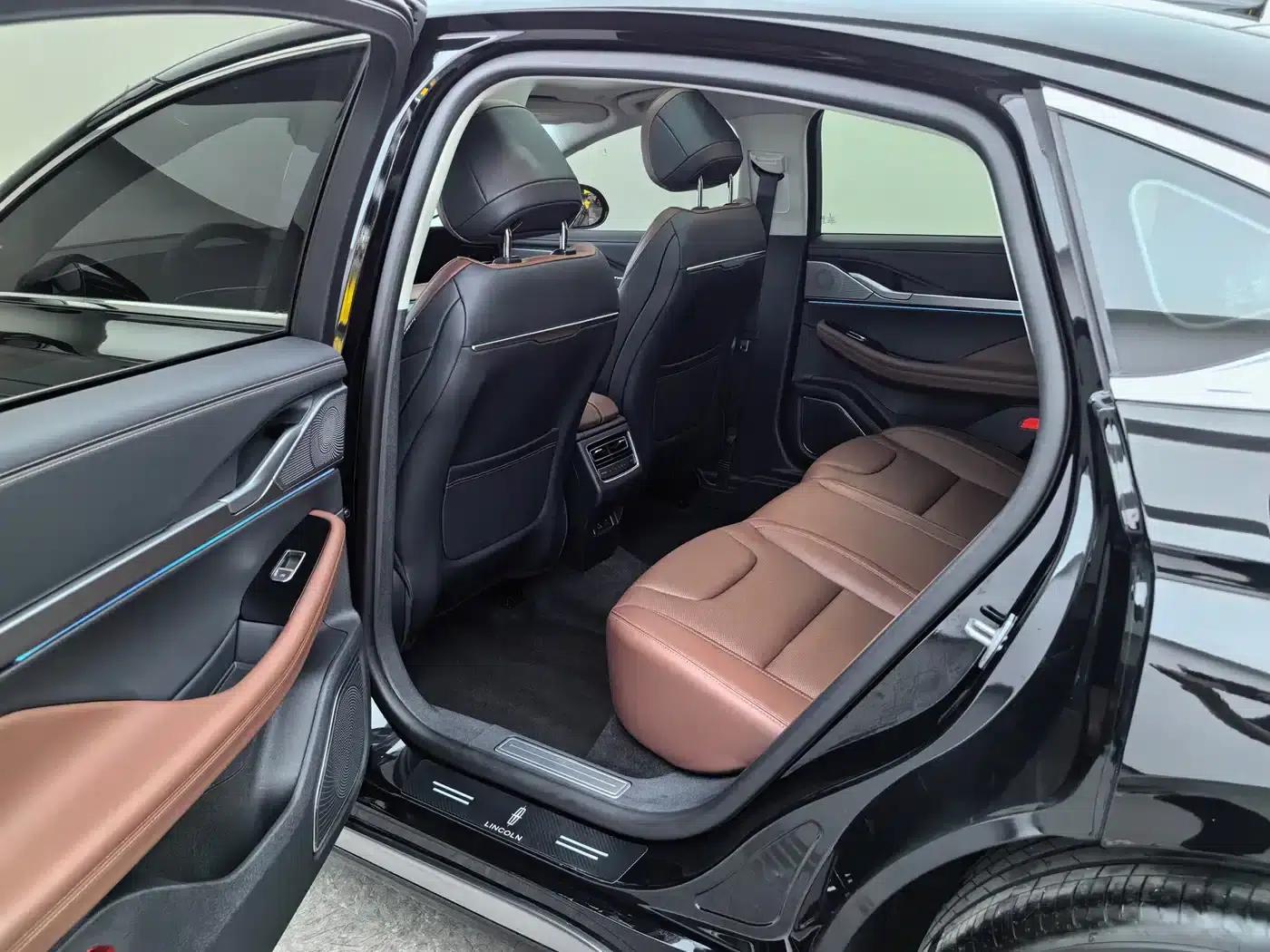 Lincoln Z 2024 2.0T Two-Wheel Drive Premium Hybrid — миниатюра 13