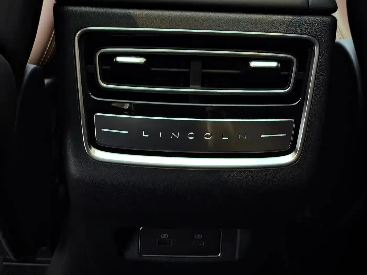 Lincoln Z 2024 2.0T Two-Wheel Drive Premium Hybrid — миниатюра 18