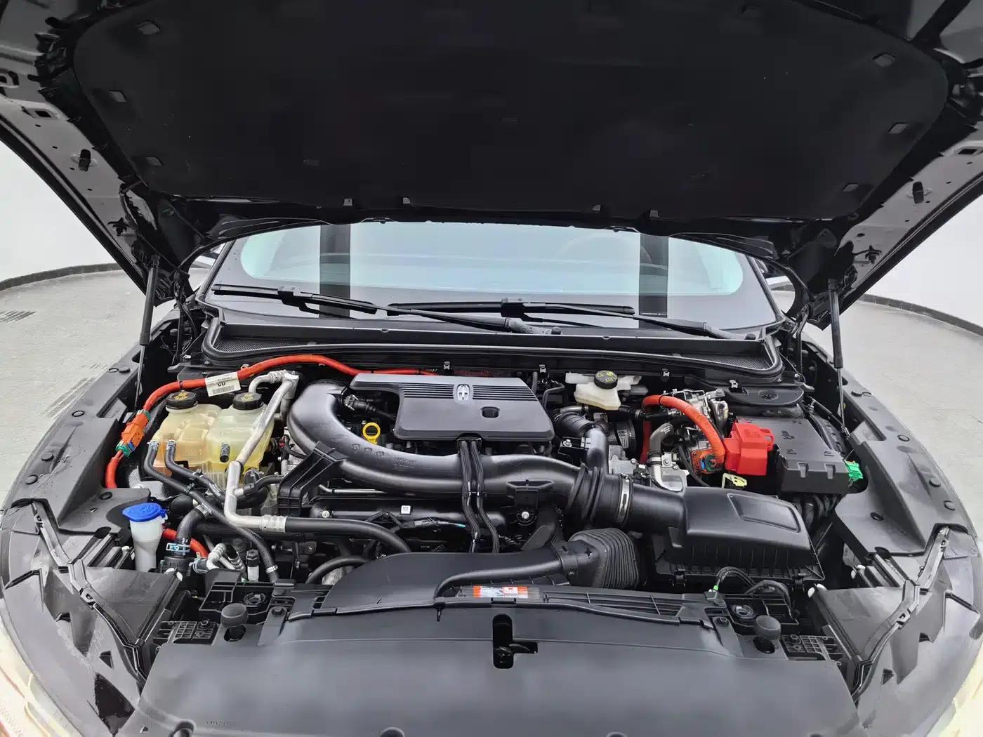 Lincoln Z 2024 2.0T Two-Wheel Drive Premium Hybrid — миниатюра 8